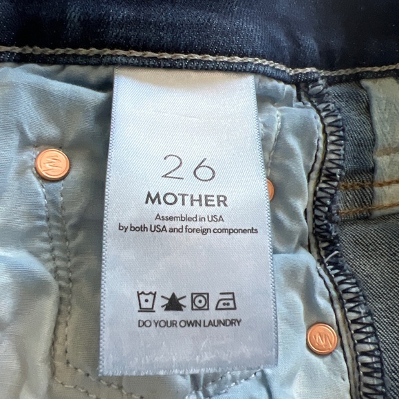 Mother denim 26 The Insider Crop step fray teaming up dark wash EUC - Picture 4 of 6